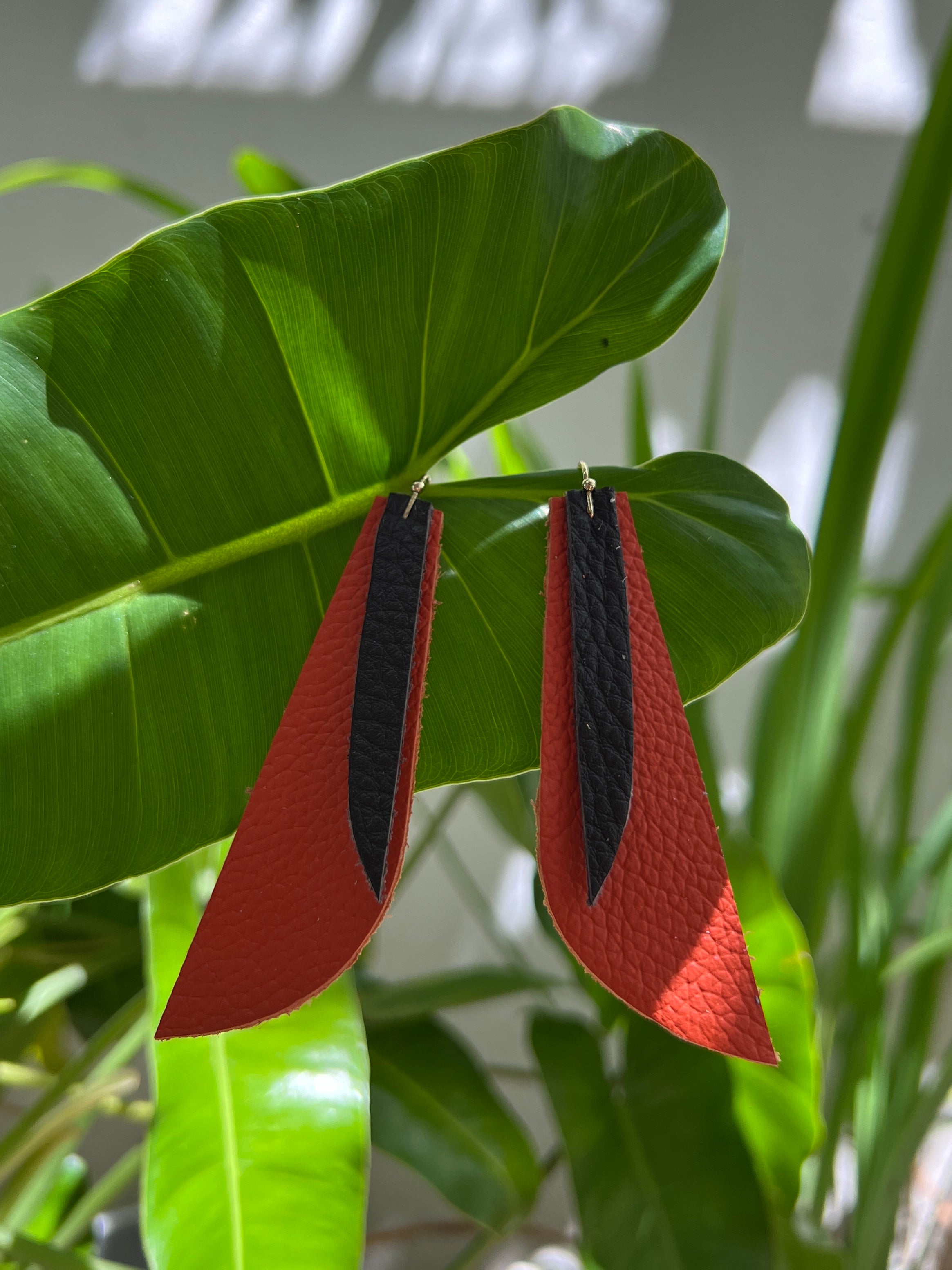 Pantallas bravas • naranja + negro