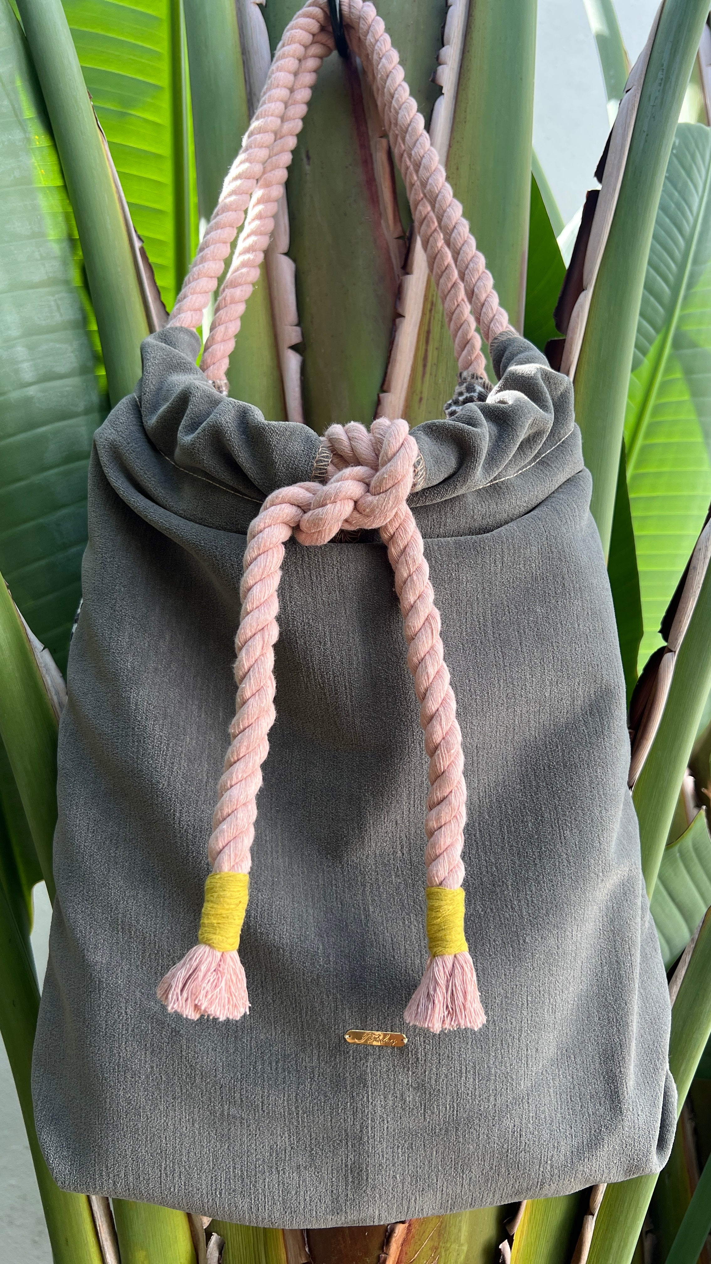 ATARDECER: Julia, la cartera