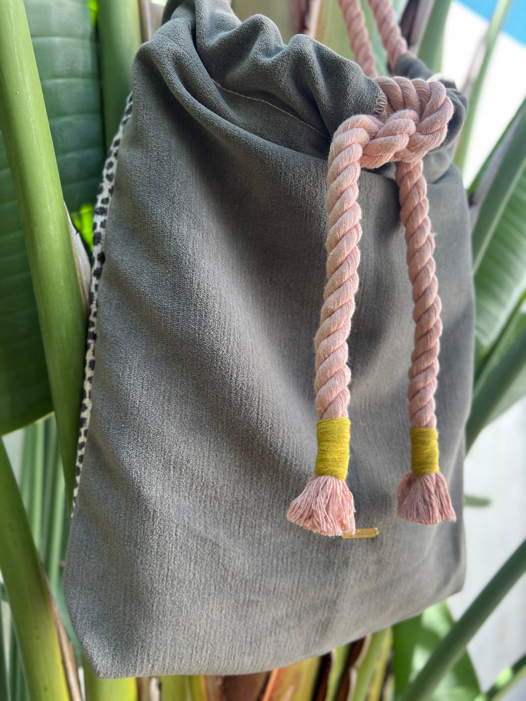 ATARDECER: Julia, la cartera