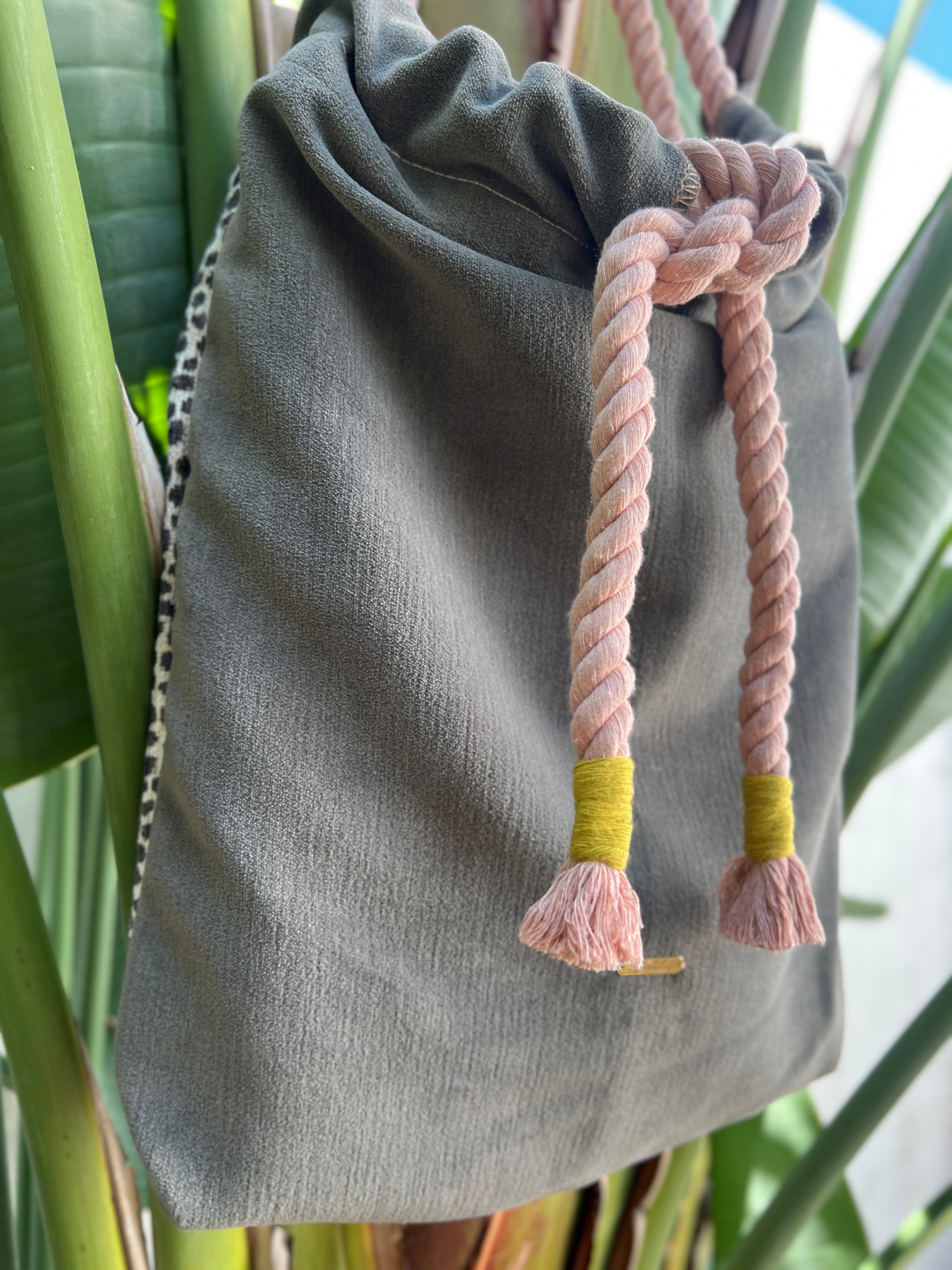 ATARDECER: Julia, la cartera