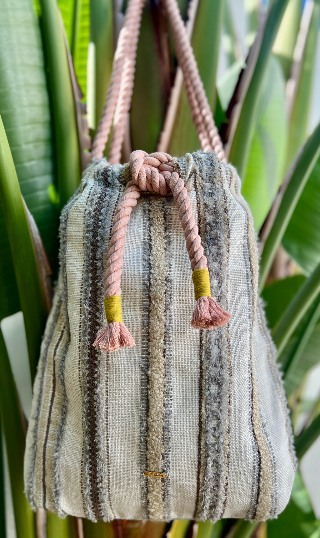 ATARDECER: Julia, la cartera