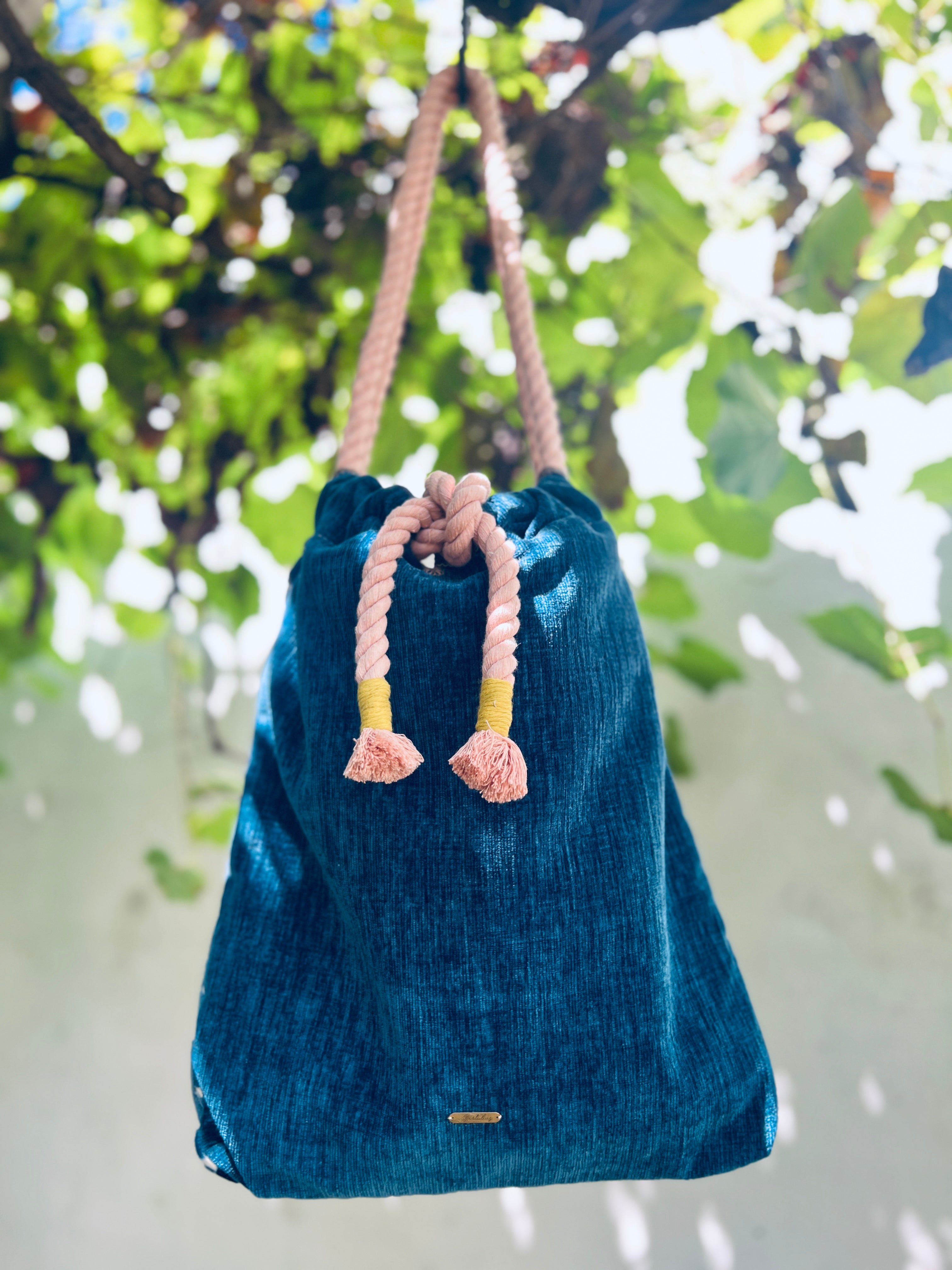 ATARDECER: Julia, la cartera