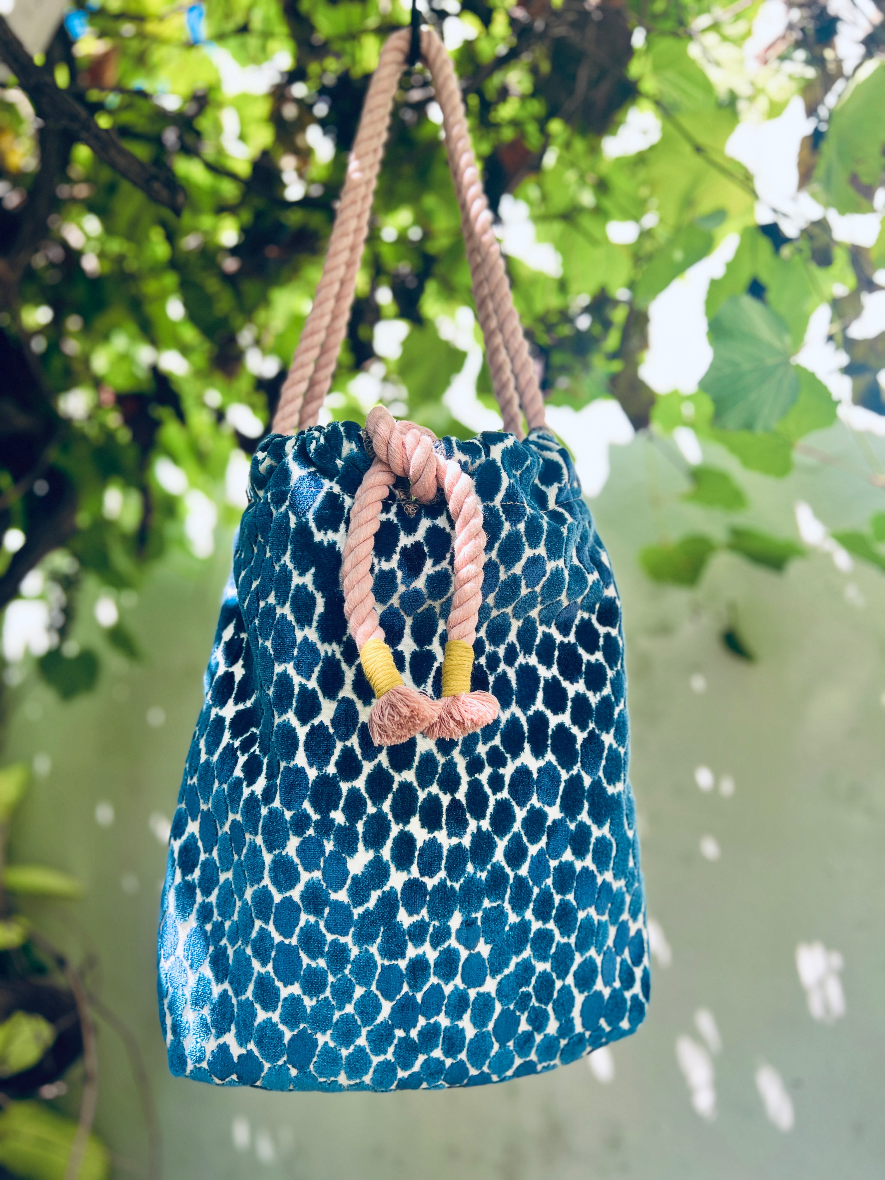 ATARDECER: Julia, la cartera