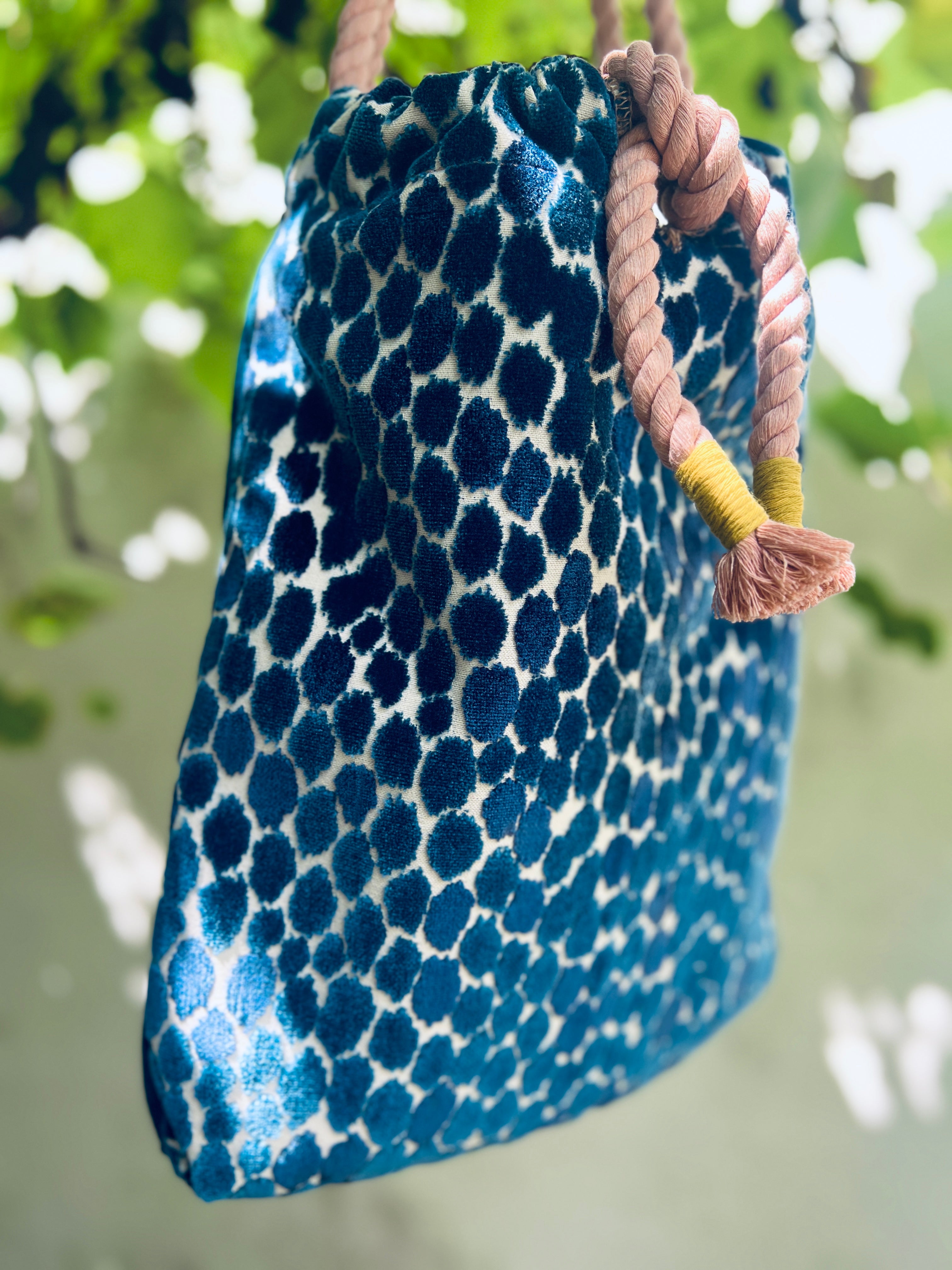 ATARDECER: Julia, la cartera