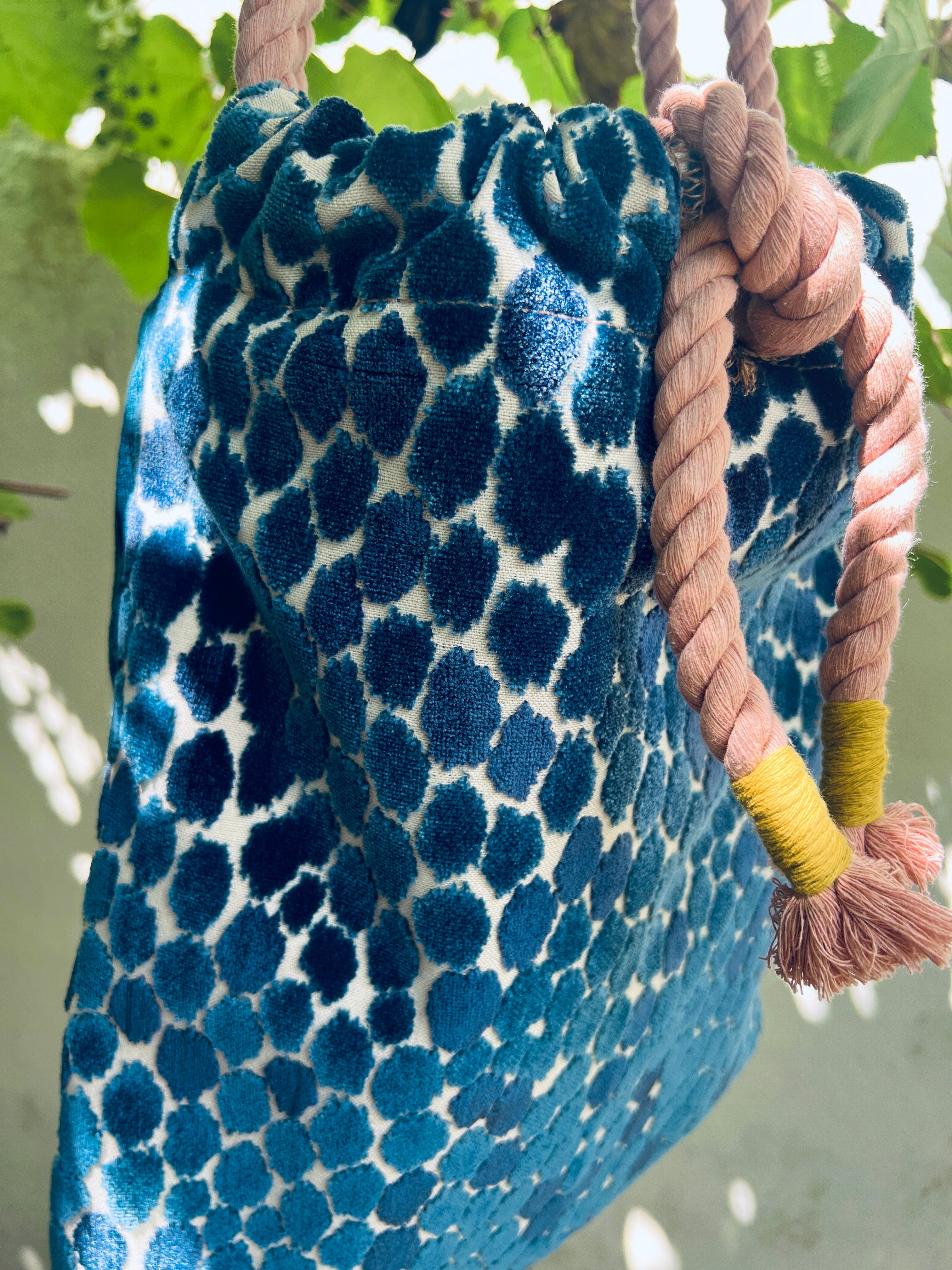 ATARDECER: Julia, la cartera