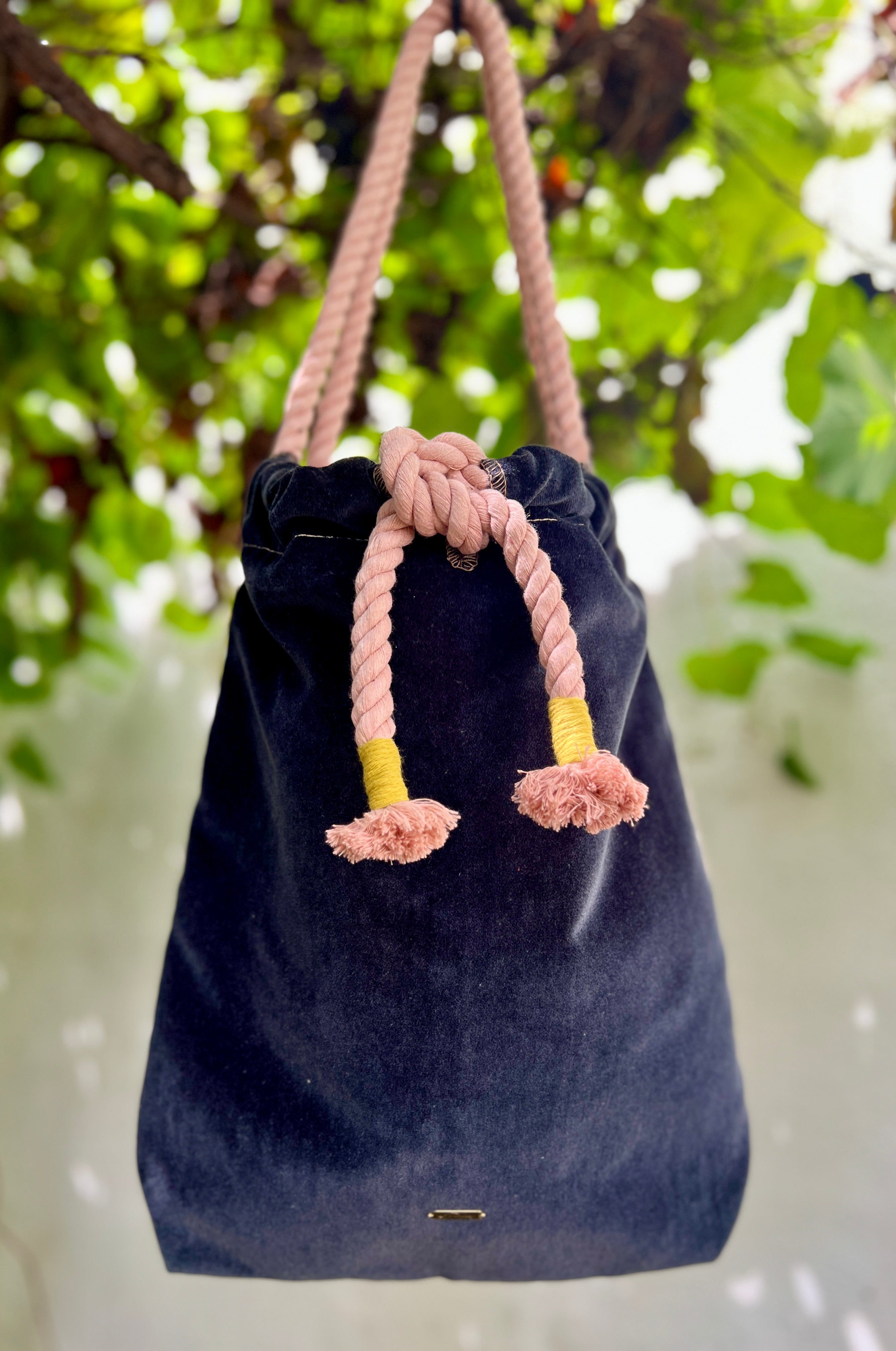 ATARDECER: Julia, la cartera