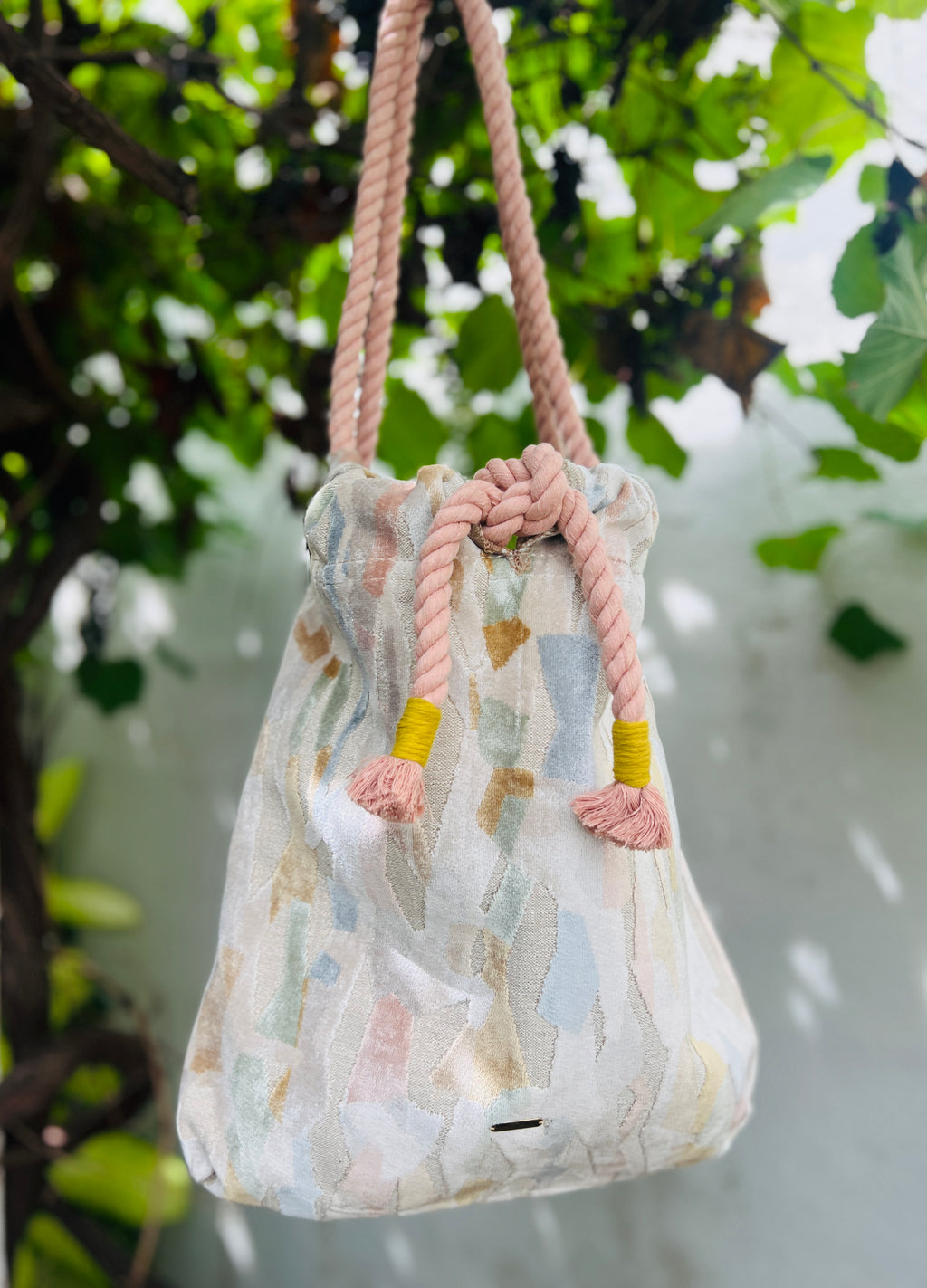 ATARDECER: Julia, la cartera