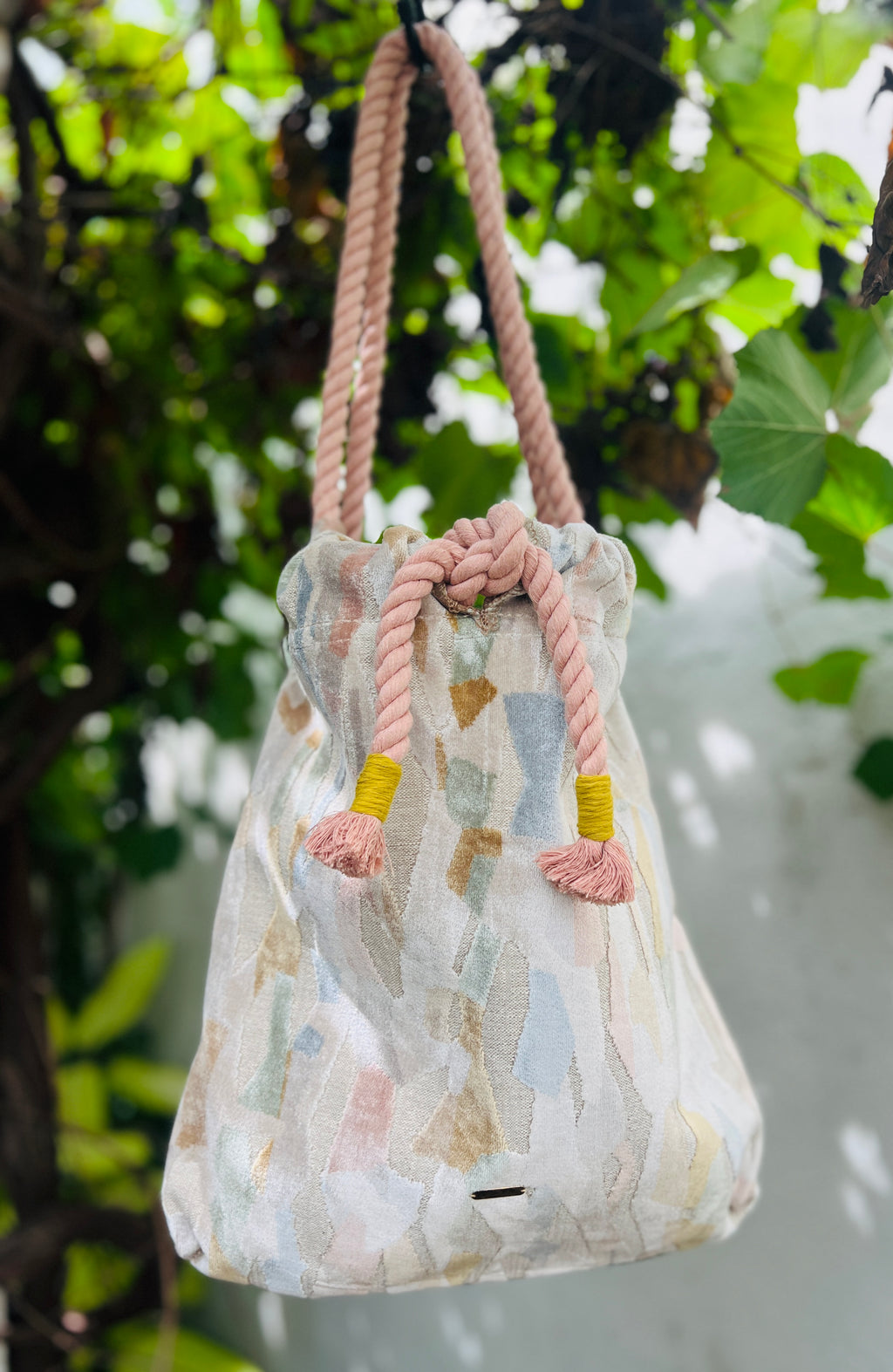 ATARDECER: Julia, la cartera