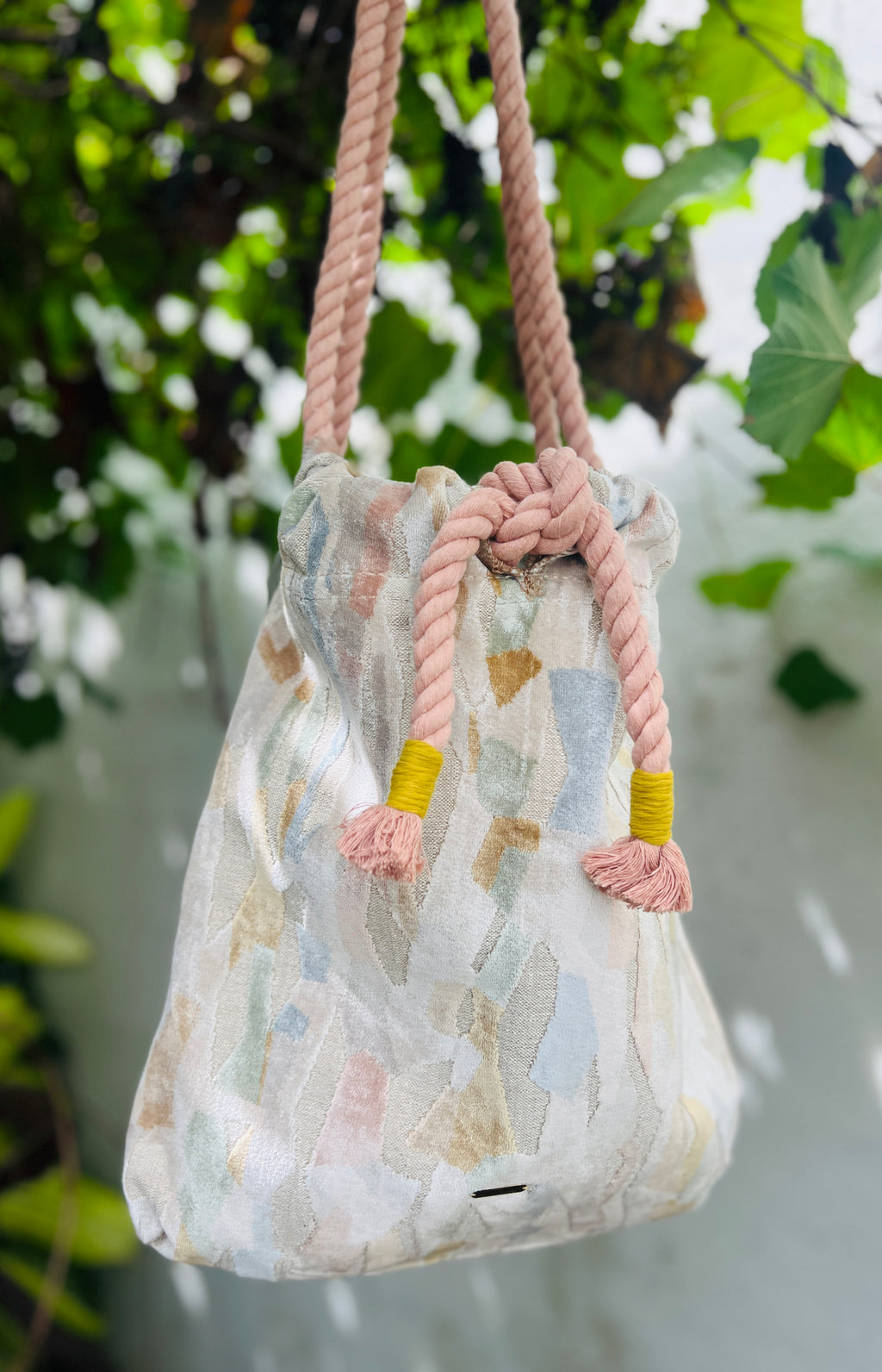 ATARDECER: Julia, la cartera