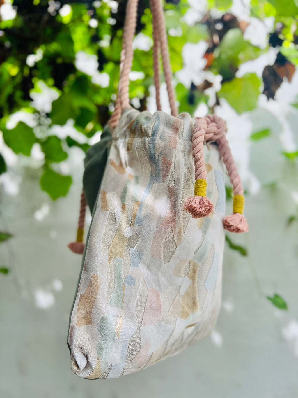 ATARDECER: Julia, la cartera